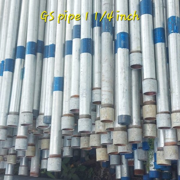 Galvanized steel Pipe 1 1/4 inch
